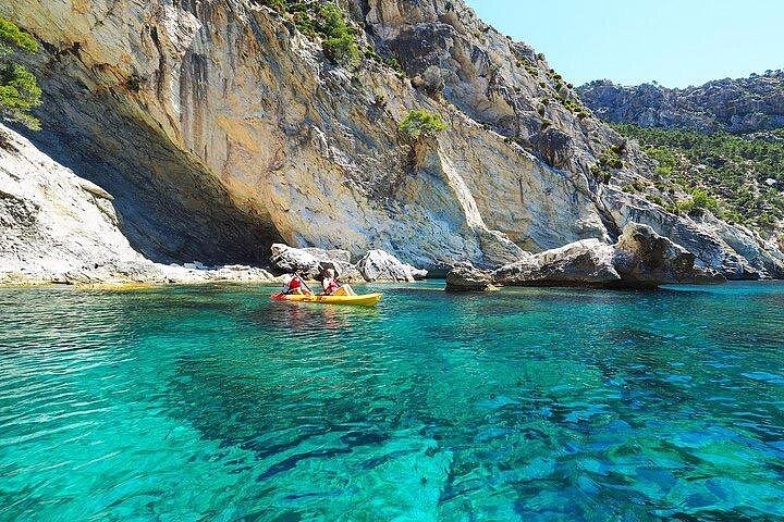 Breathtaking guided Kayak tour from Sant Elm the bay of Cala en Tió